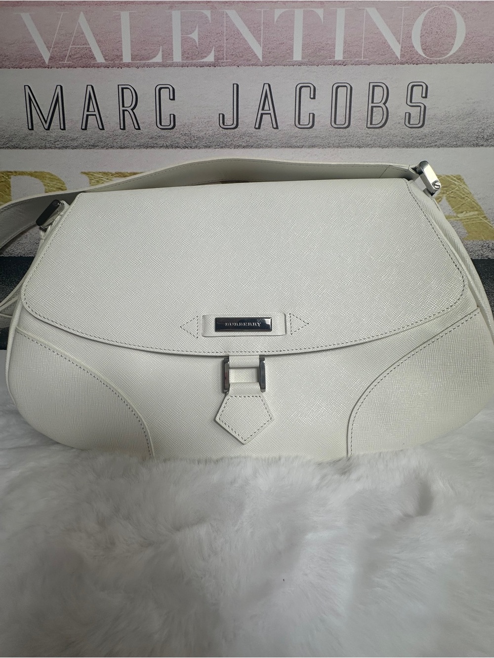 Burberry Vintage White Saffiano Leather Shoulder Bag - Picture 14 of 16